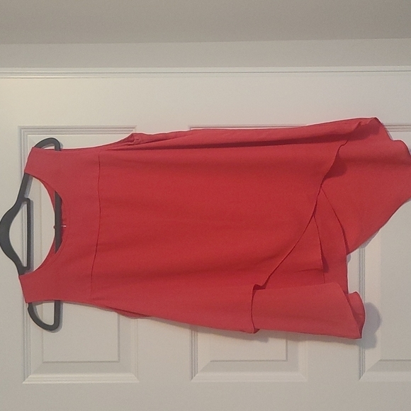 Cable & Gauge Tops - HOT pink asymmetrical top sz Medium